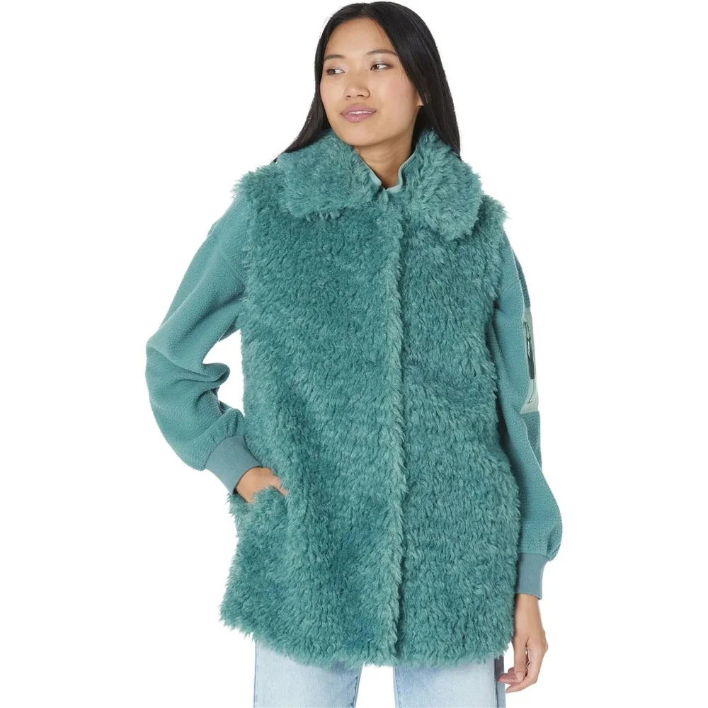 UGG Tammie Faux Fur vest - Picture 5 of 17
